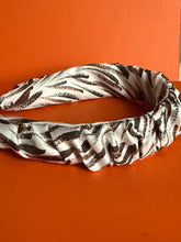 Load image into Gallery viewer, Hermès Scarf Headband (HBD426)