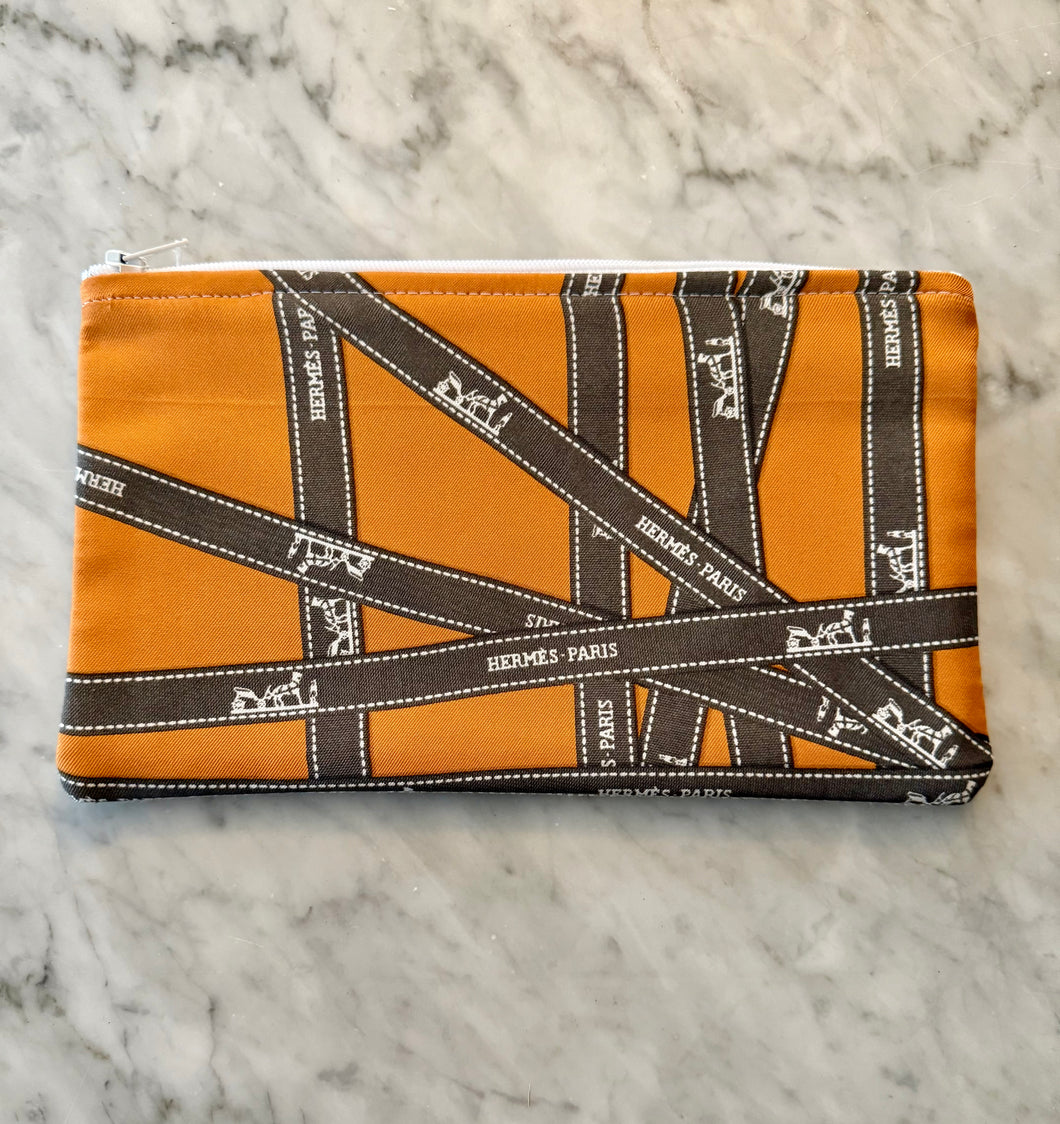 Hermès Scarf Zippered Pouch (ZPH707)