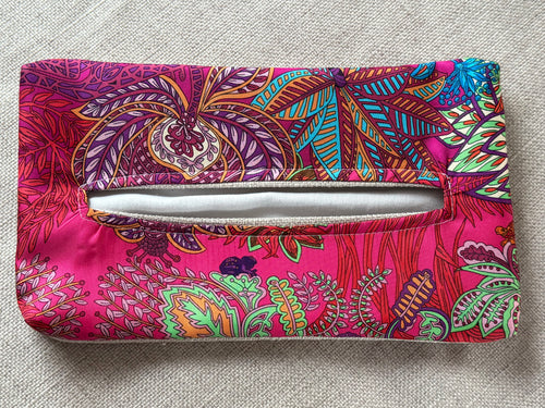Tissue Pouch 107