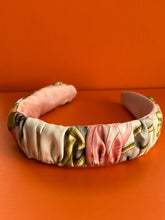 Load image into Gallery viewer, Hermès Scarf Headband (HBD942)